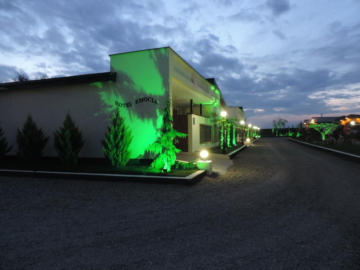 Hotel Emocia Natakhtari Zewnętrze zdjęcie