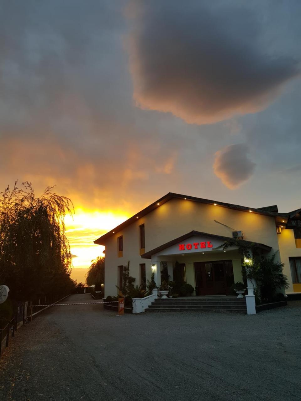 Hotel Emocia Natakhtari Zewnętrze zdjęcie